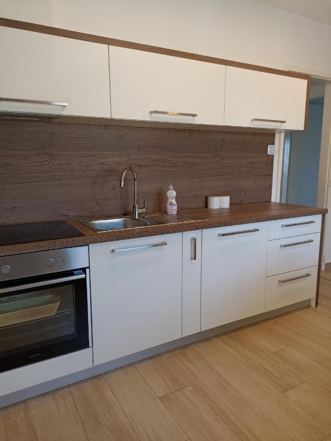 Apartman Pecine Rijeka Exteriör bild